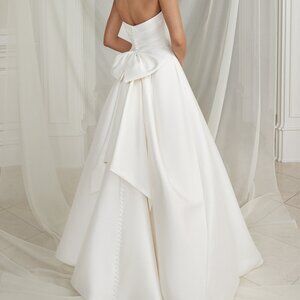Justin Alexander Estelle Wedding Dress